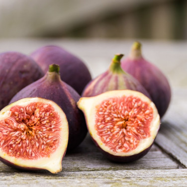 Open fig on table